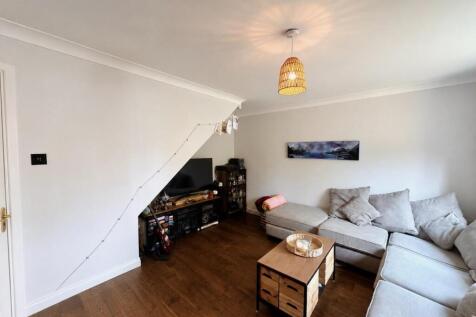 Rockcroft, East Hunsbury, Northampton photo 4