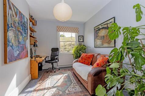 Reception Room-3.jpg