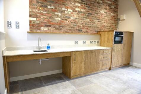 Office to rent Image 7