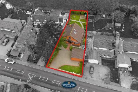 292 Lower Eastern Green lane (43 of 48).jpg