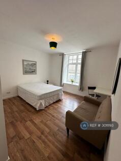 Bedroom 1 (Right)