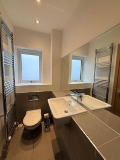 Bedroom 2 En-suite