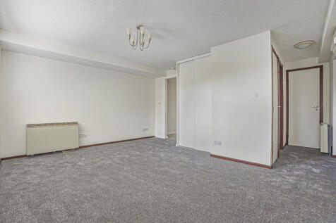 Greenhithe, DA9 - property photo