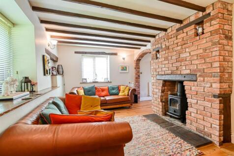 3 St Johns Court-3.jpg