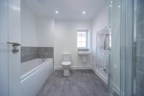 Plot 47 Bathroom