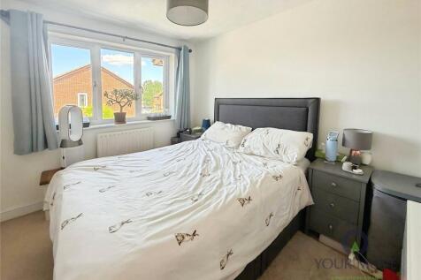 Tuscany Way, Waterlooville, Hampshire, PO7 photo 3