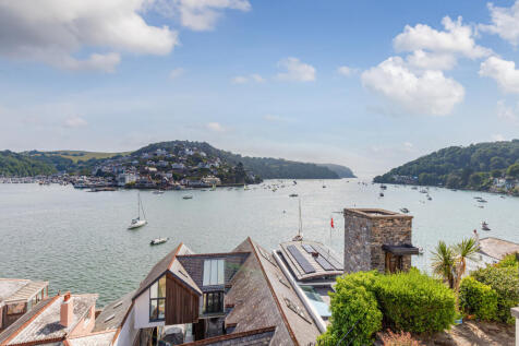 A16 - 13 South Town Dartmouth - 250617