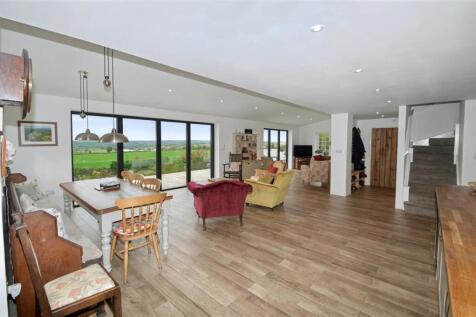 Garden / Dining Room