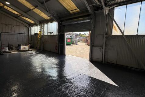 Warehouse to rent Image 12