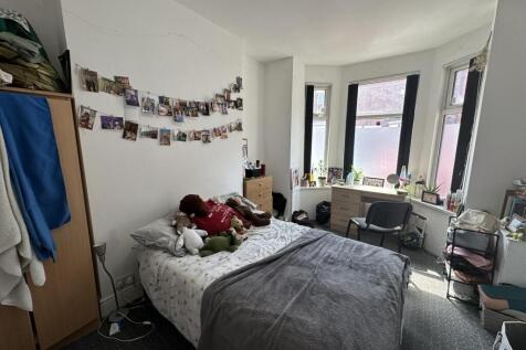 Landcross Road, Fallowfield, £145pppw photo 5
