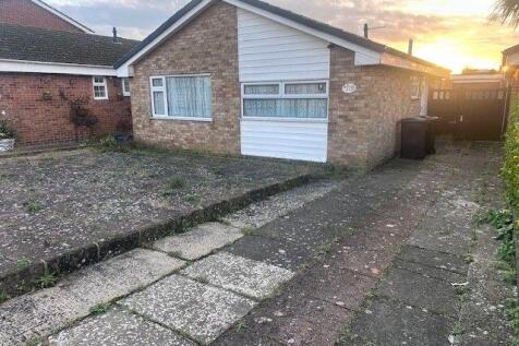 Eastbourne, BN23 - property photo