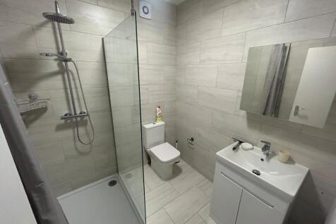 Rosliston Road Room 1, Burton Upon Trent, Stapenhill, DE15 photo 3