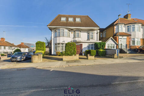Substantial 8 bed detached house for sale Eastsid