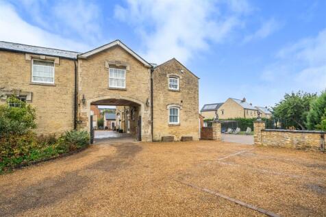 Potterspury House, Potterspury