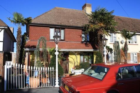 Viola Avenue, Staines photo 4