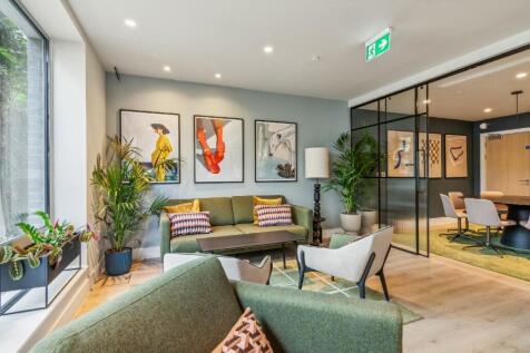 The Apiary, The Mall, Ealing, London photo 5