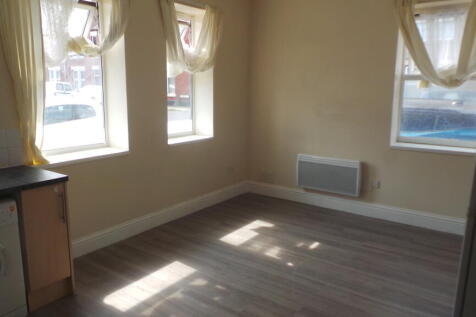 Collins Court, Collins Street, Avonmouth, Bristol, Bristol City photo 3