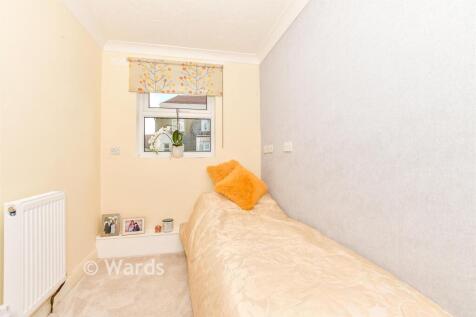 Bedroom 3/ Study