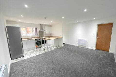 Open Plan Lounge &amp; Kitchen