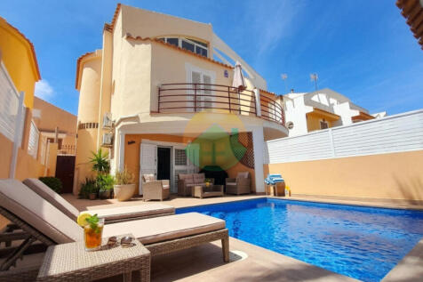 4 Bedroom Semi-Detached For Sale-PDM197-1