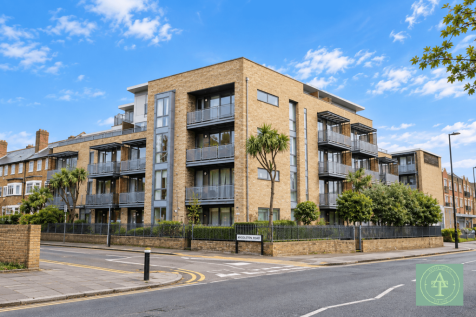 2 bed flat for sale Space Apartments, London N22