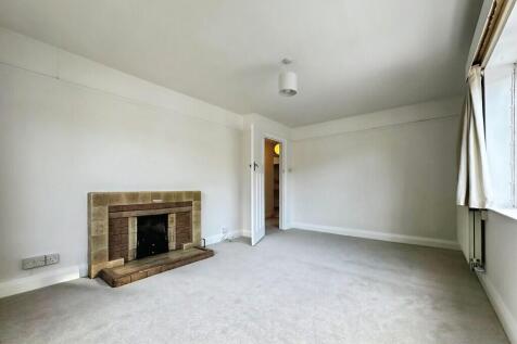 The Avenue, Yeovil photo 5
