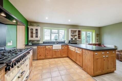 8678858-interior19.jpg