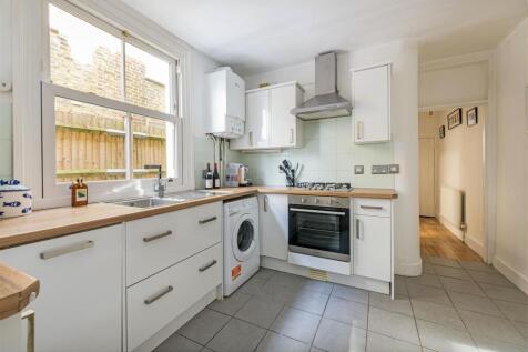 5 Lydden Grove Kit 1.jpg