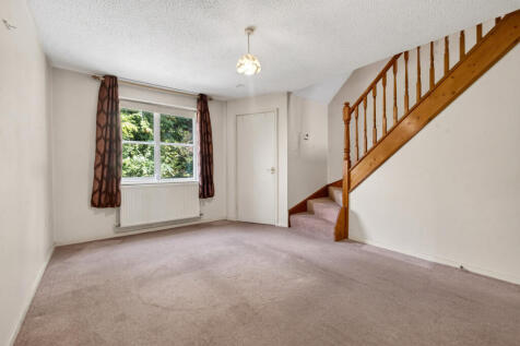 Living Room (2)
