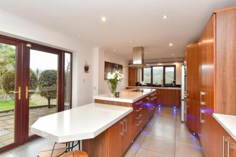 Kitchen/Breakfast Area