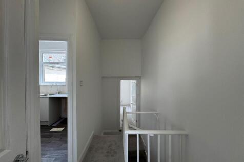 upstairs landing.jpeg