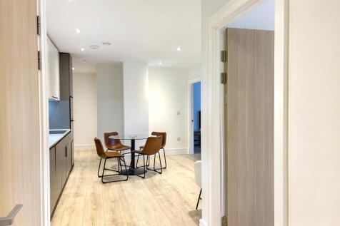 Sutton Park House, Carshalton Road, Sutton photo 3