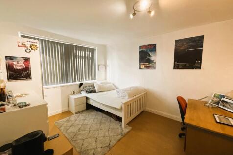 Rolleston Drive, Nottingham, Nottinghamshire, NG7 photo 5