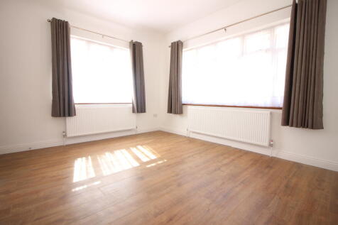 9 Bovingdon Avenue (