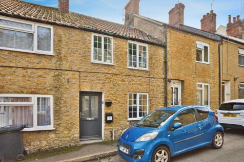 Crewkerne, TA18 - property photo