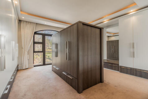 Main Bedroom Dressing Area