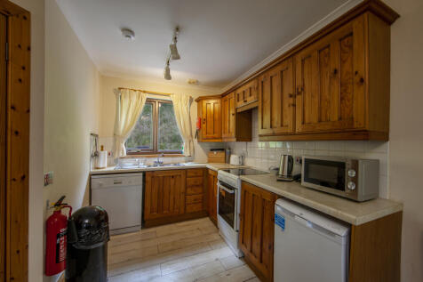 1Z6E1056 Duart Kitchen