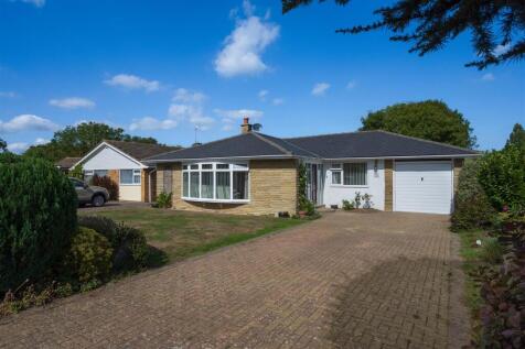 Woodvale Avenue, Chestfield, Whitstable