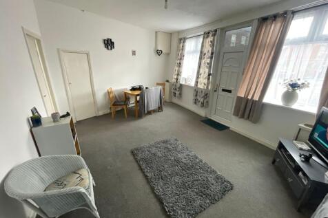 36B (Ground Floor) - Living Room