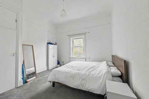 Lawn Road, Beckenham, BR3 photo 4