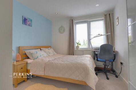 Northolt, UB5 photo 4