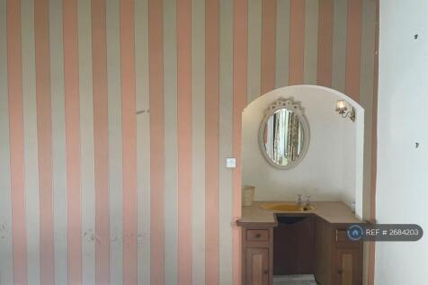 Starboard Nacelle Looking East