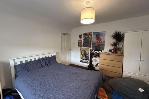 Rolleston Drive, Nottingham photo 5