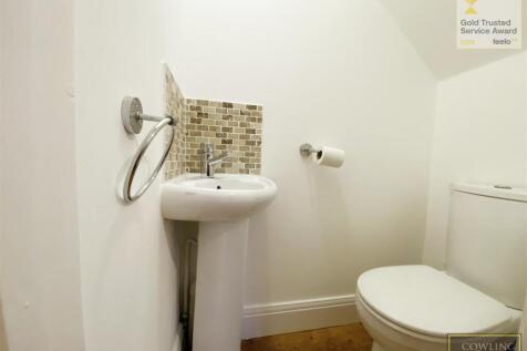 Ground Floor Cloakroom