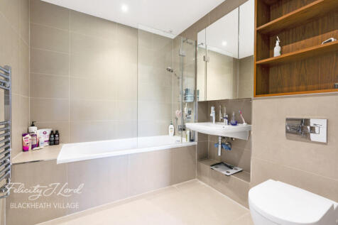 London, SE3 - property photo