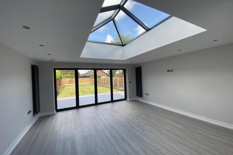 4 Bedroom House in L37 3NS