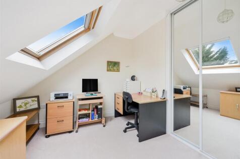 ROWAN CLOSE, 11 (6).jpg