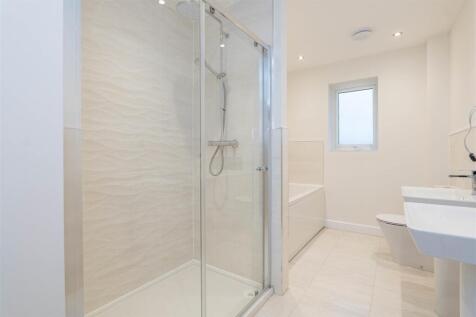 Master Bedroom Ensuite