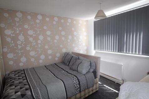 Nobles Way, Egham photo 5