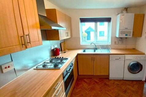 Oakhampton Court, Park Avenue, Roundhay, Leeds, LS8 photo 4